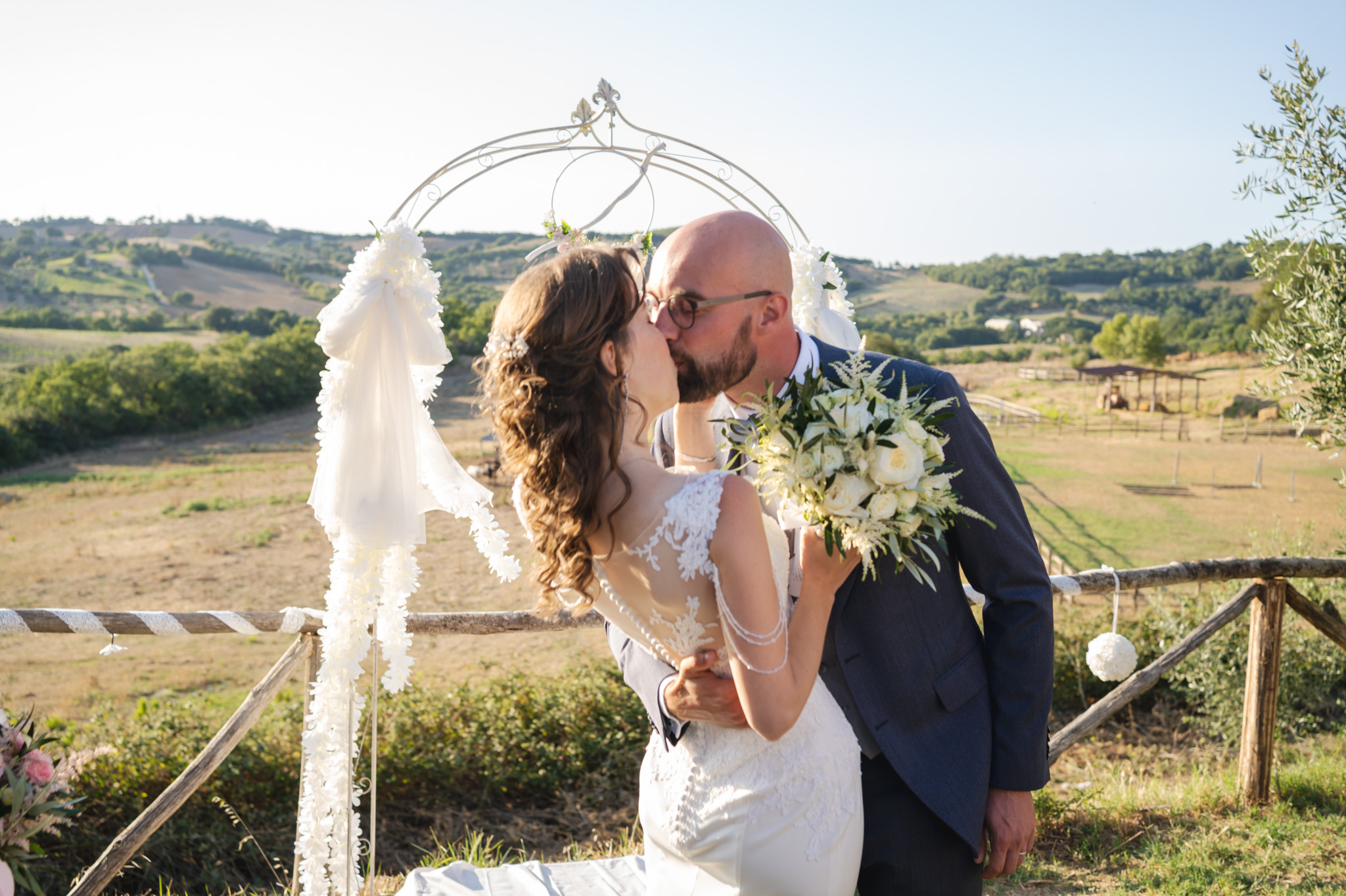 Silvia e Oliver – Destination Wedding in Tuscany tra Manciano, Tramonti e Notturne in Maremma