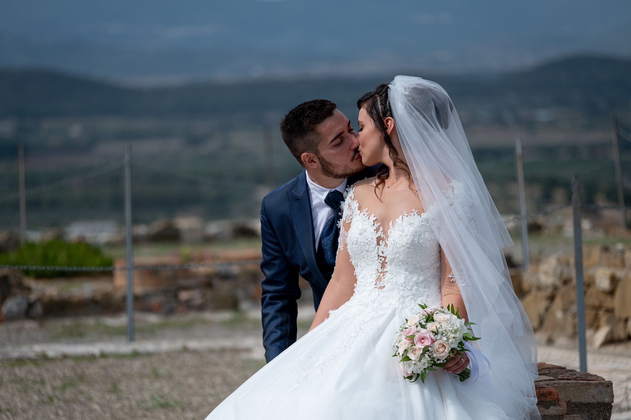 Matrimonio tra Roselle e Le Tre Fonti: l'eleganza di Luca e Regina nel cuore della Maremma Toscana