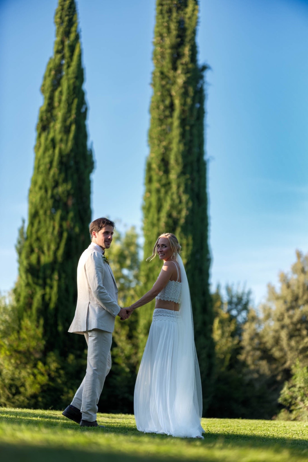 Alex e Ili – Matrimonio a Saturnia tra Cipressi, Reportage e Notturne Toscane