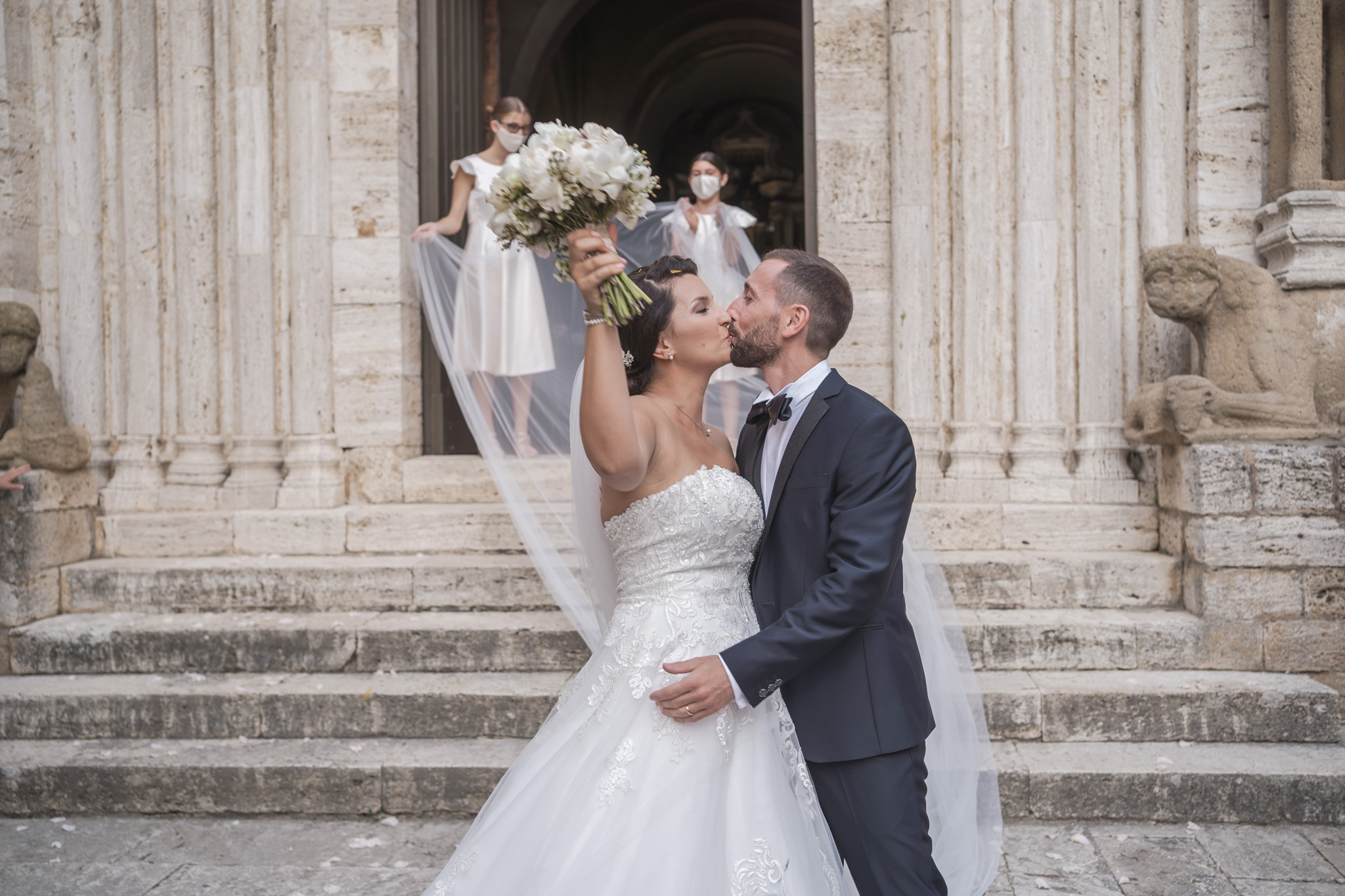 Sara e Marco    Montalcino, il Vento e la Notte – Destination Wedding in Tuscany tra Cipressi, Cantine e Val d’Orcia