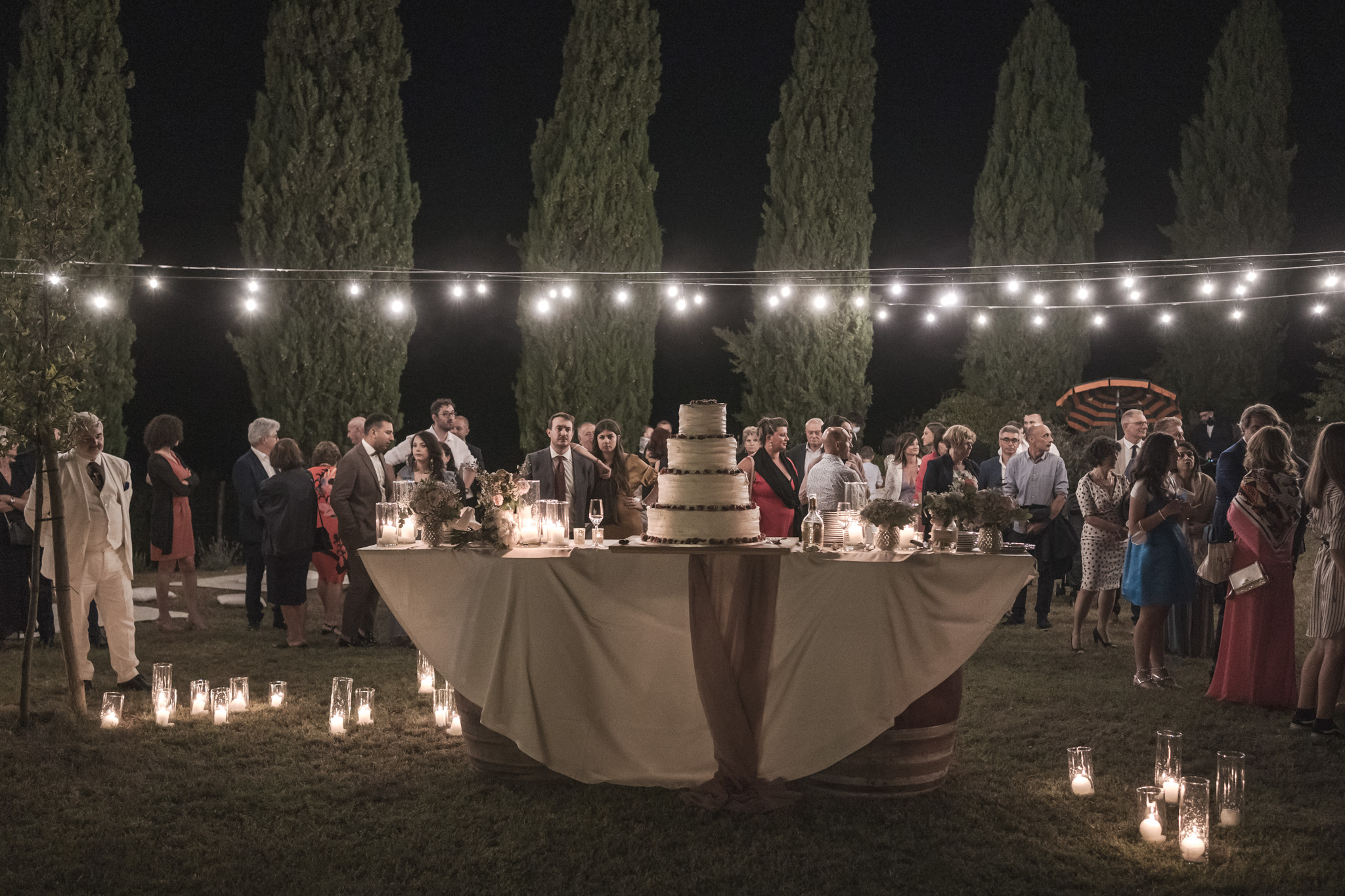 Sara e Marco    Montalcino, il Vento e la Notte – Destination Wedding in Tuscany tra Cipressi, Cantine e Val d’Orcia