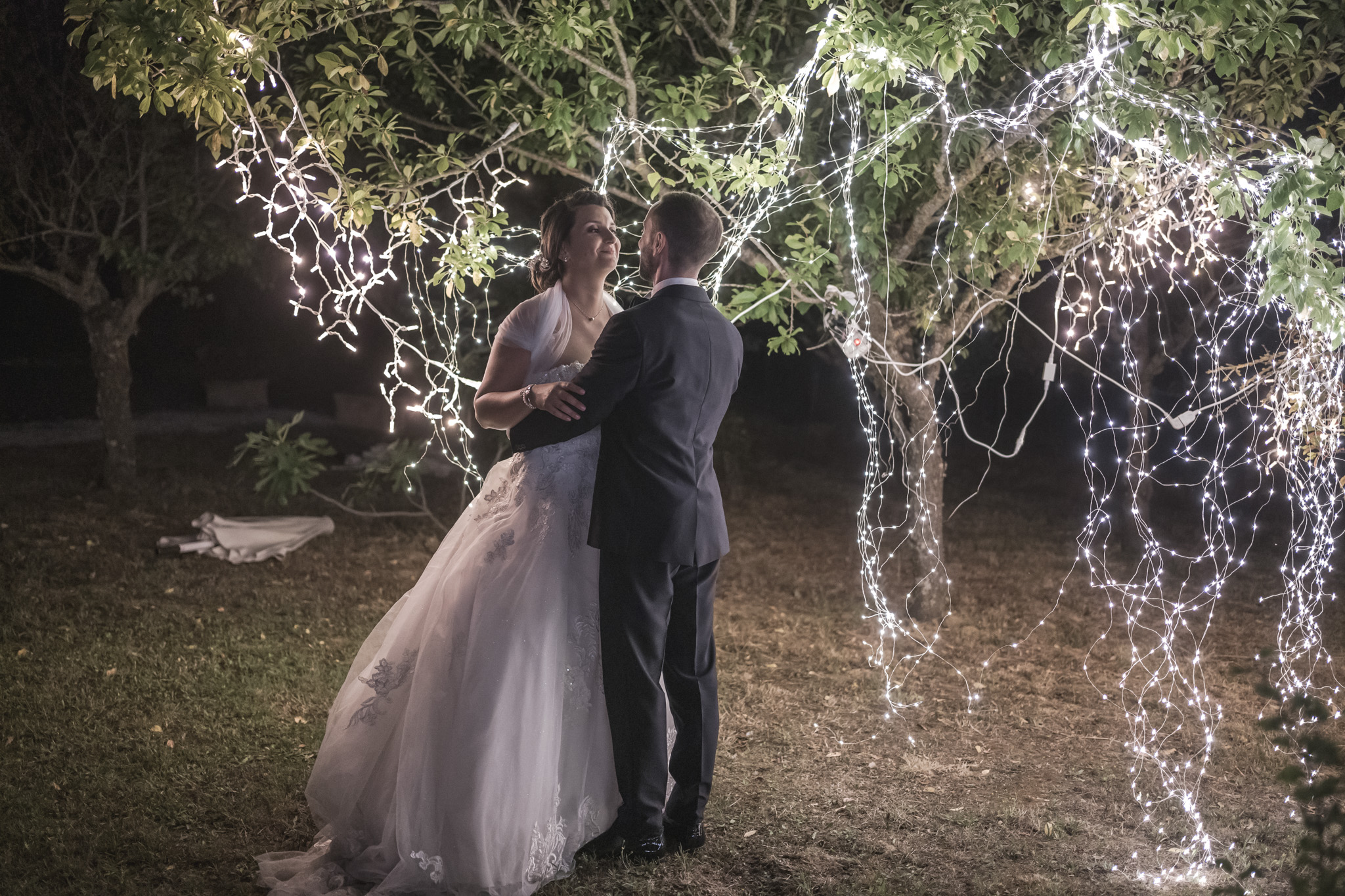 Sara e Marco    Montalcino, il Vento e la Notte – Destination Wedding in Tuscany tra Cipressi, Cantine e Val d’Orcia